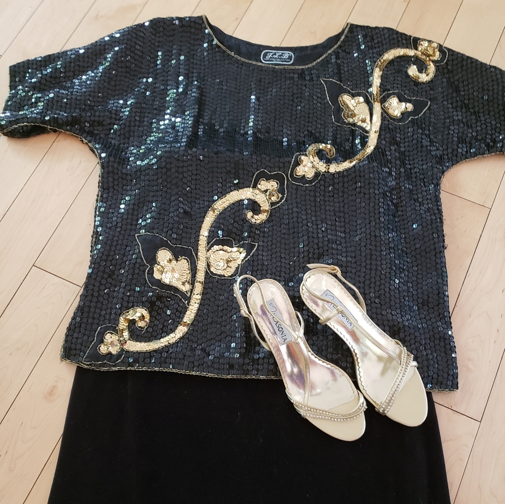 Vintage sequin black & gold top